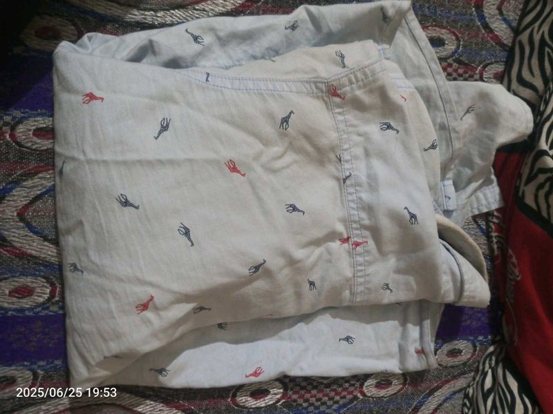 Patterned Men&#39;s Shirt