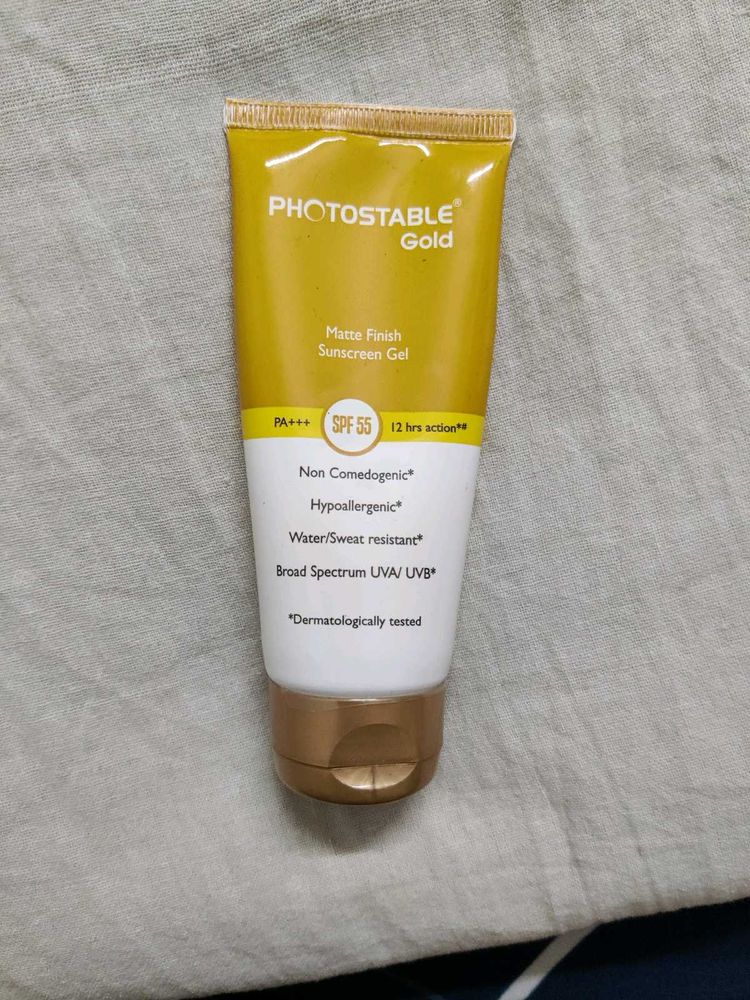 Photostable Gold SPF 55 PA+++ Sunscreen