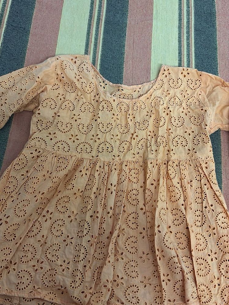Embroidered short kurti