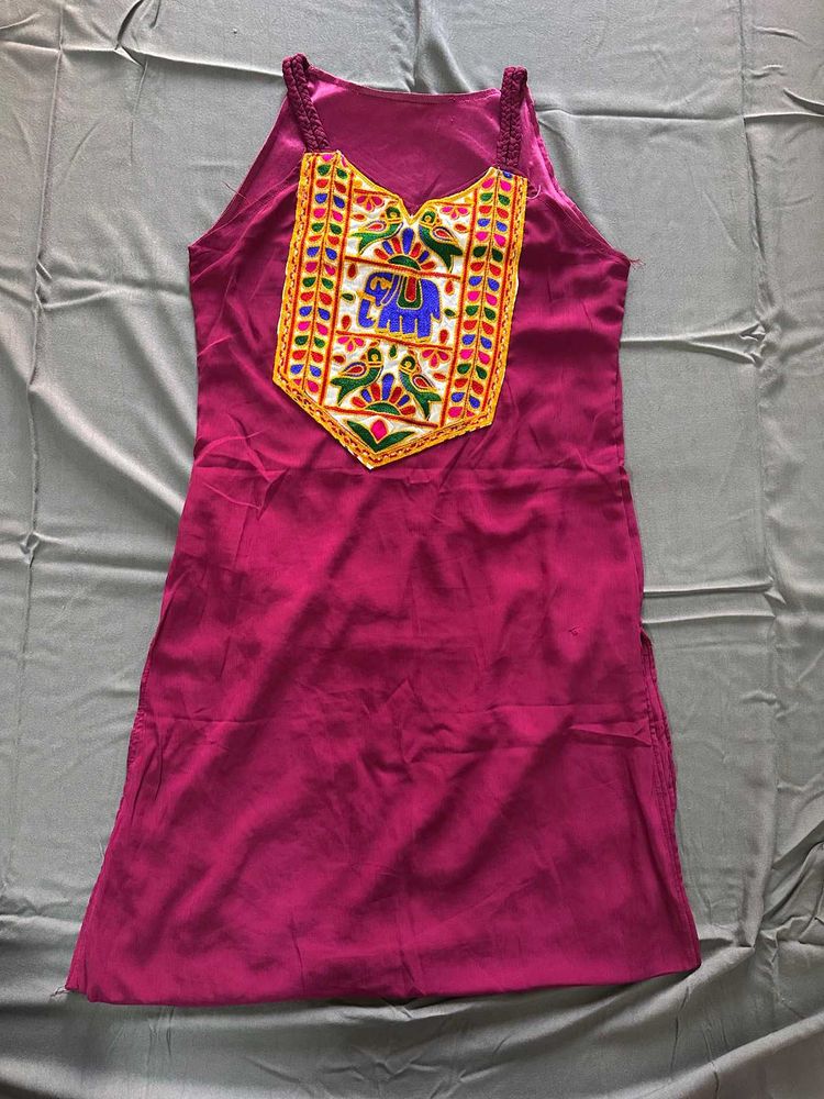 festive burgandy sleeveless kurta