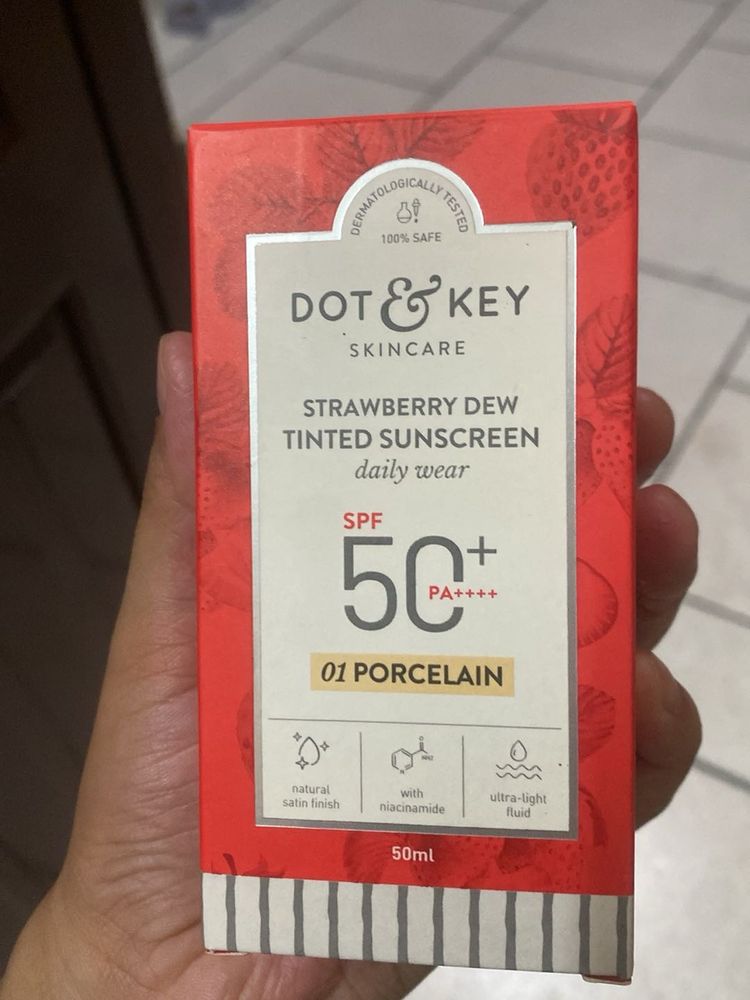 Dot &amp; Key Sunscreen