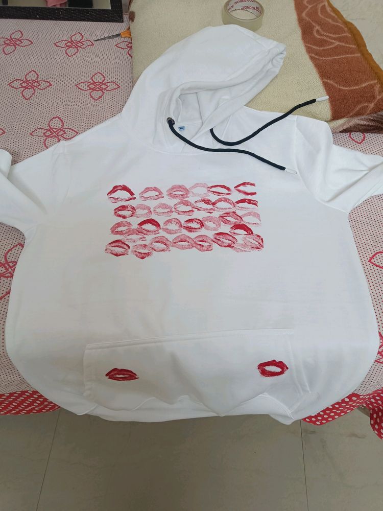 White Hoddie