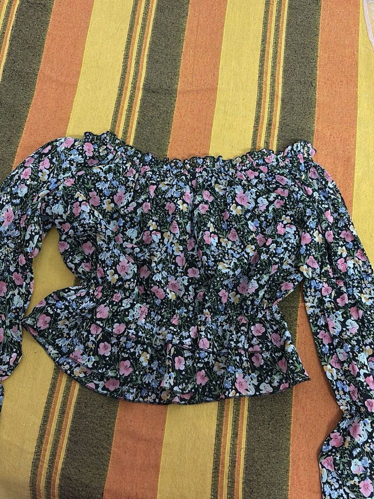 Floral Print Off-Shoulder Top