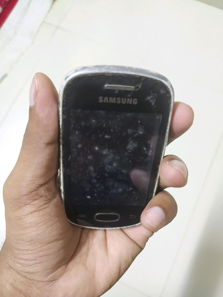 SAMSUNG GALAXY STAR VERY LESS USED MOBILE