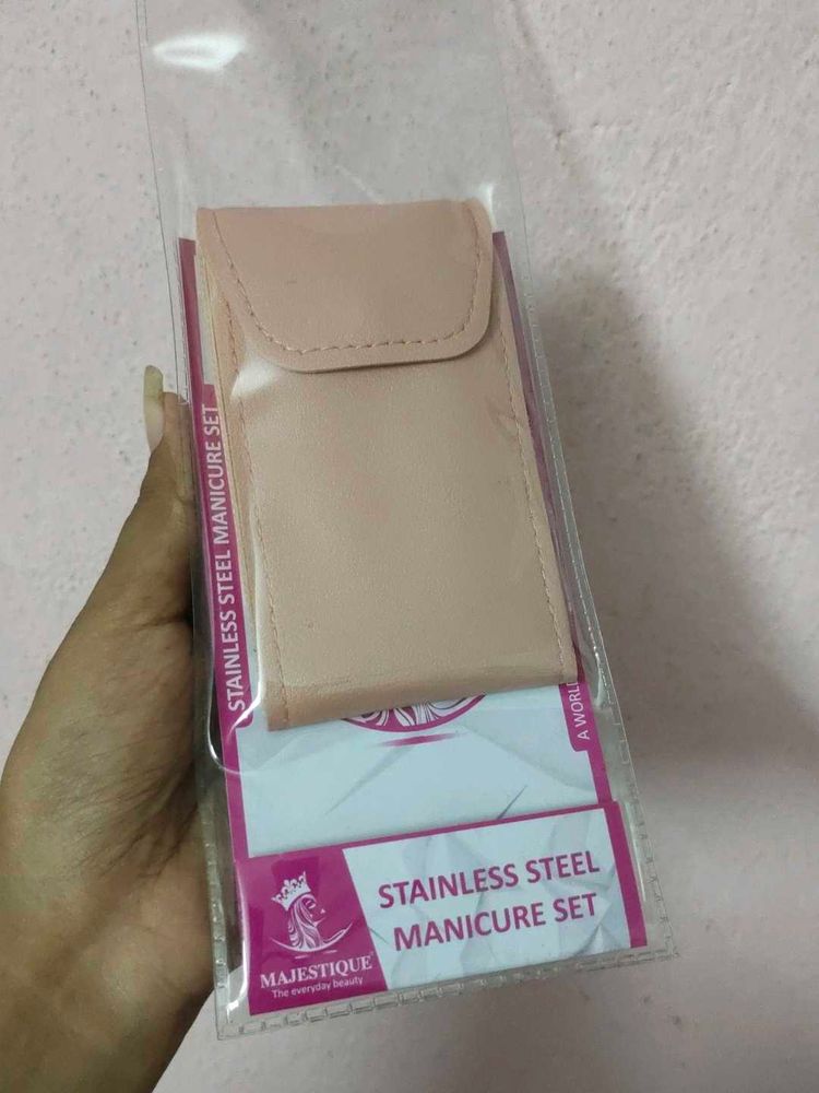 Majestique Manicure Set