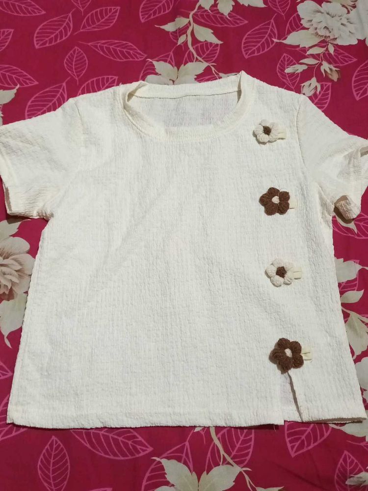 Floral Detail White T-Shirt