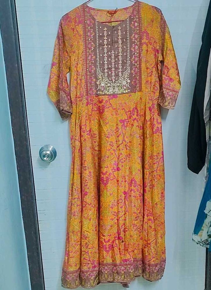 Beautiful Floral Print Kurti (W)