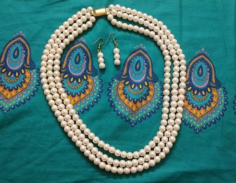 Pearl Necklace &amp; Earring Set