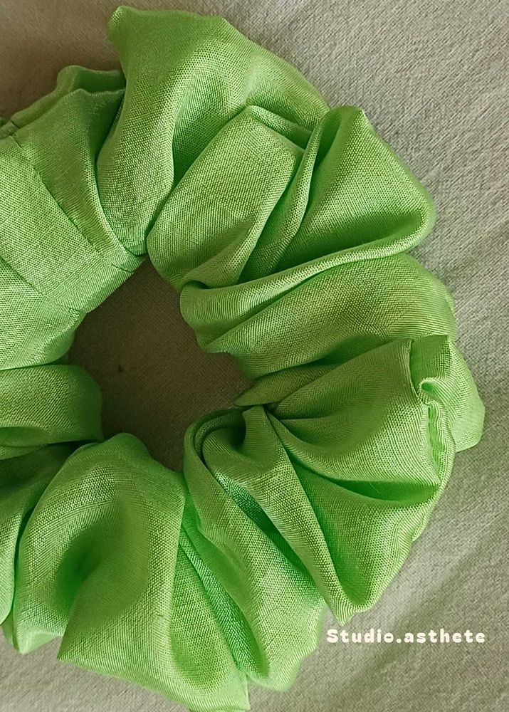Satin Scrunchies🌸