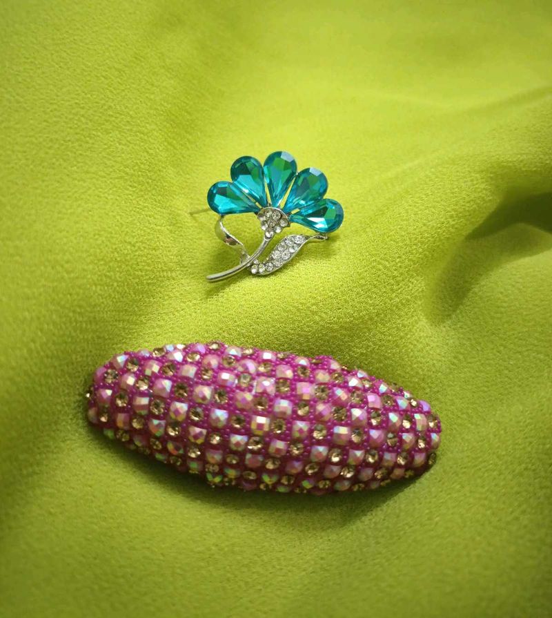 Vintage Brooch Saree