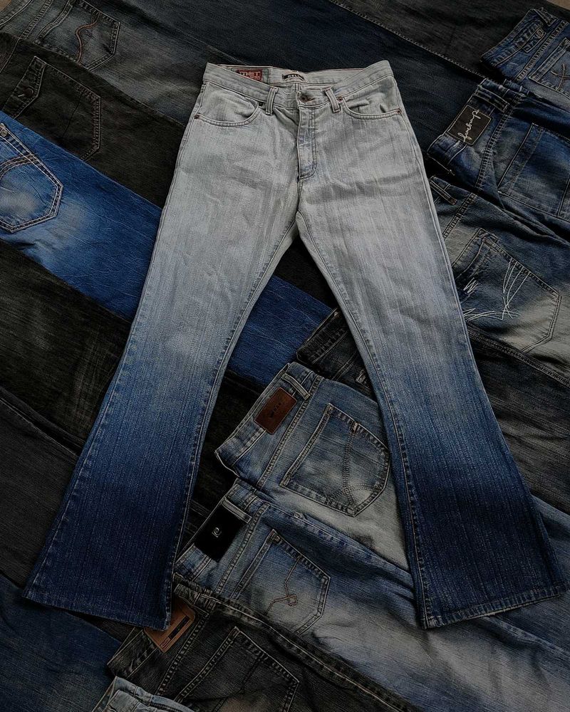 MET BELL BOTTOM JEANS