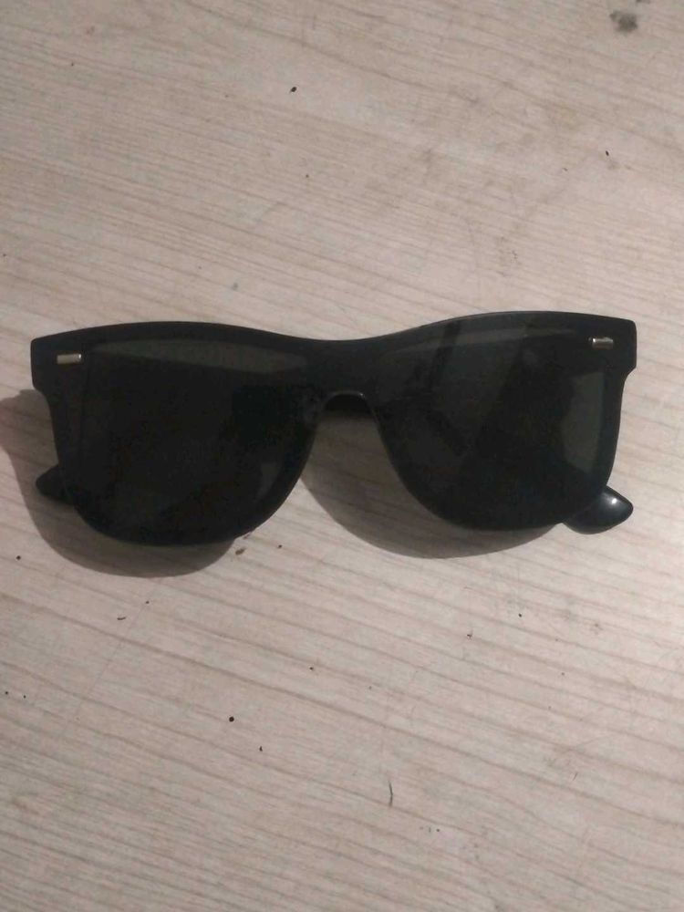 Classic Black Sunglasses