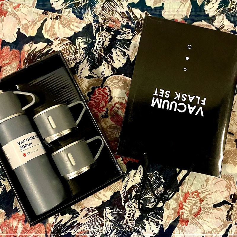 Stainless Steel Grey Vaccum Flask Set