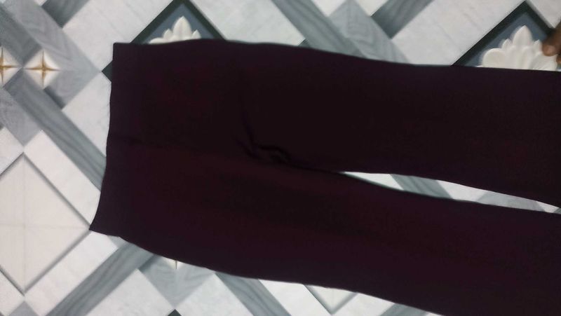 Stylish Women&#39;s Maroon Leggings