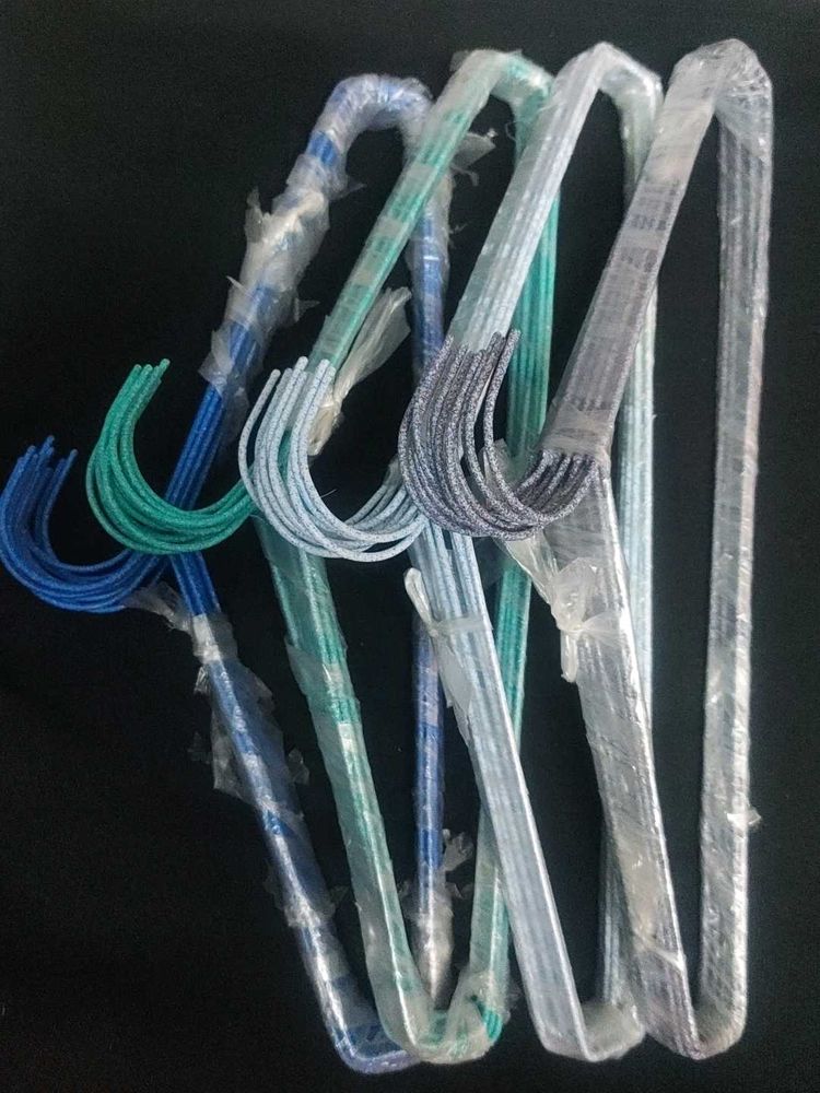 Colorful Clothes Hangers - Set of 4