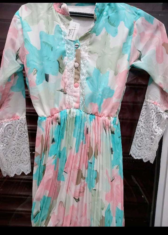 Floral Dress💮🌸