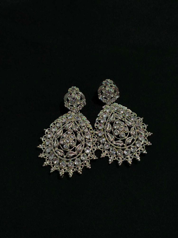 Beautiful and Elegant Earring