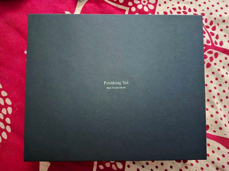 Pyunkang Yul Black Tea Gift Set