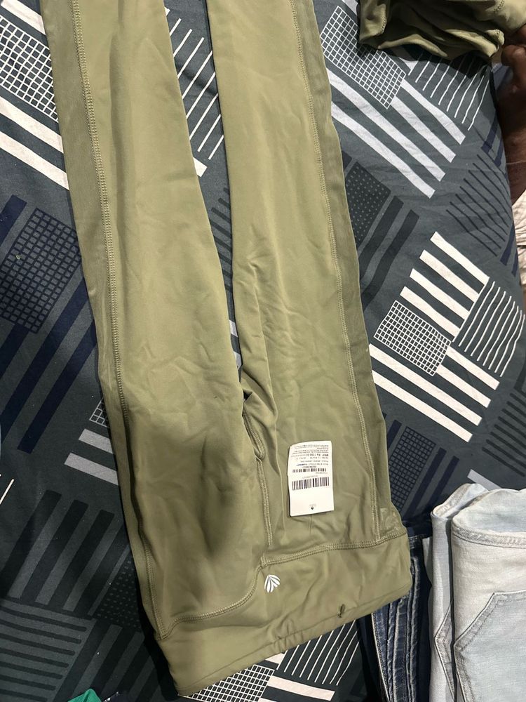 Forever 21 Olive Green Pants new with tag