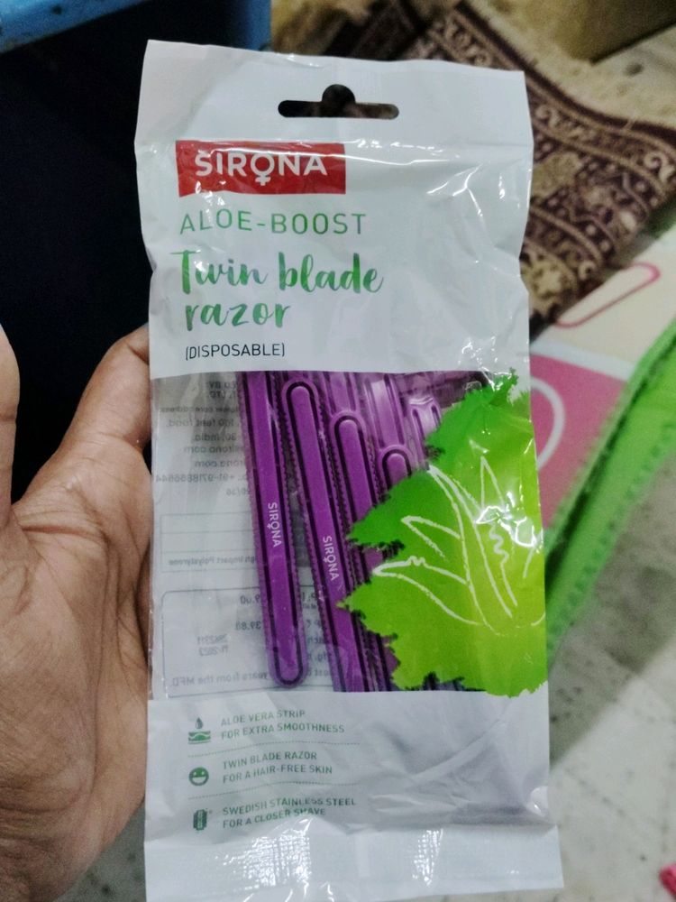 Sirona Disposable Razor