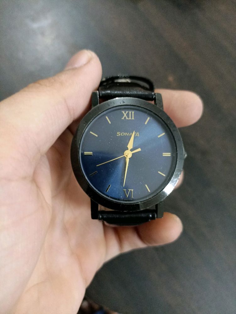 Sonata Men&#39;s Analog Watch