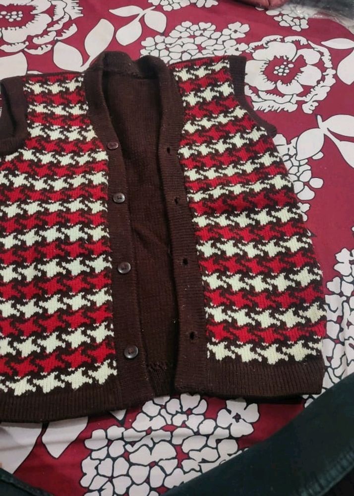 Handmade Woolen Half Sleeves Warm Sweater