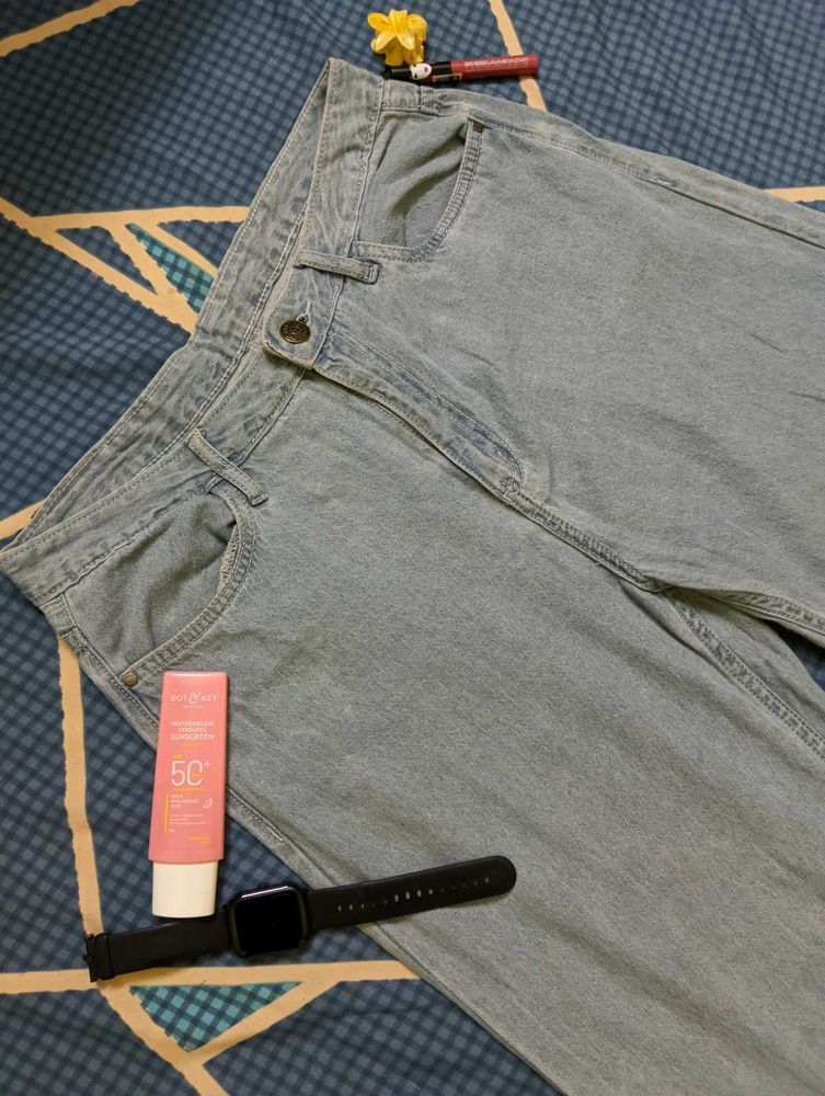 Light Wash Wide Leg Jeans