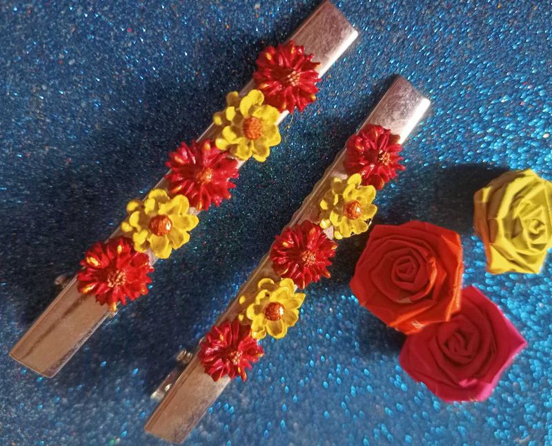 Floral Hair Clips (Set of 2)