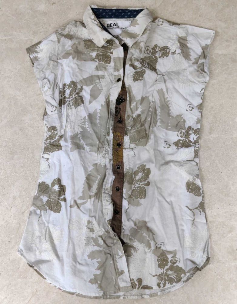 White shirt with beautiful leaf print
