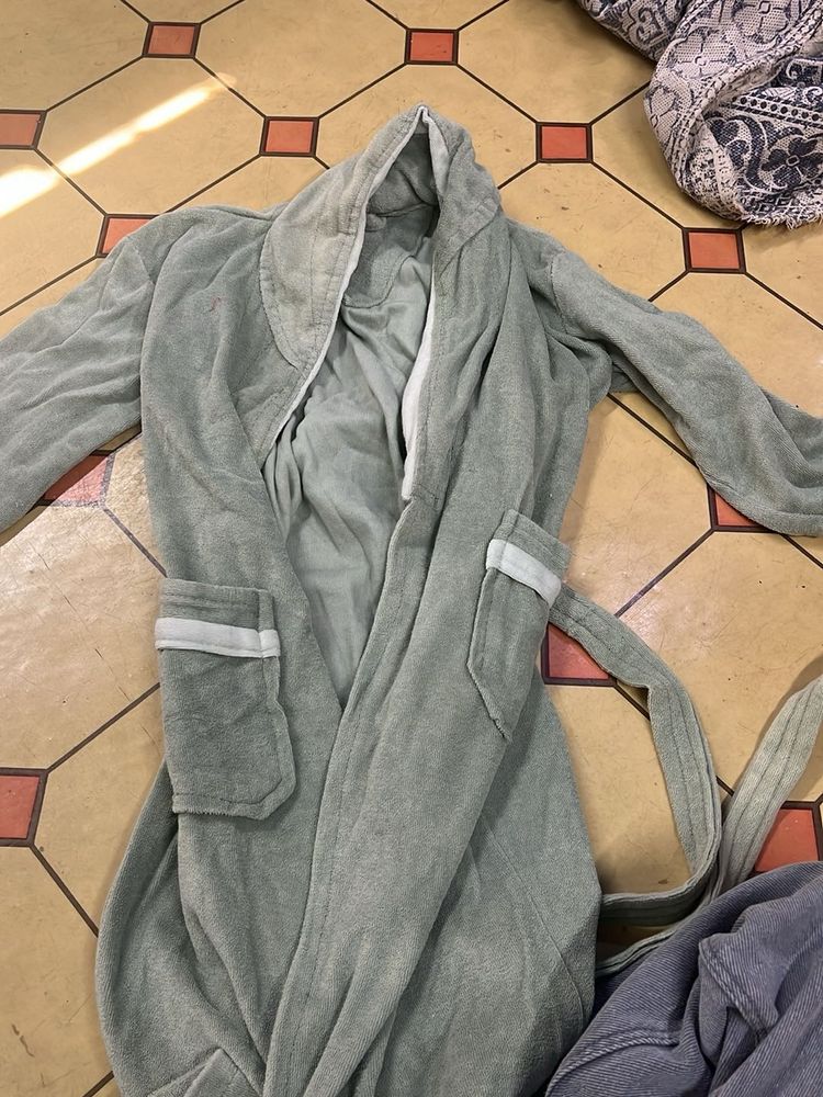 bath robe