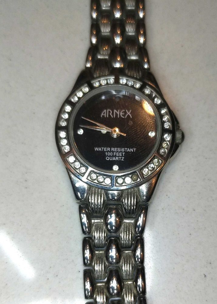 Elegant Ladies&#39; Watch – Great Condition