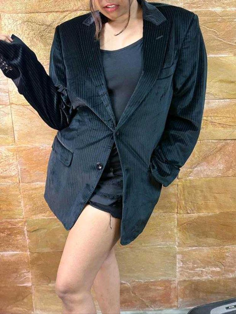 Chic Black Corduroy Blazer
