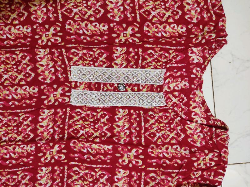 Red Hot Kurti In Good Condition