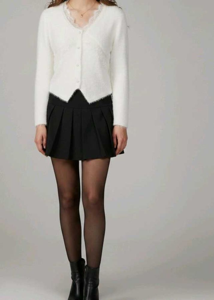 Elegant White Knit Cardigan