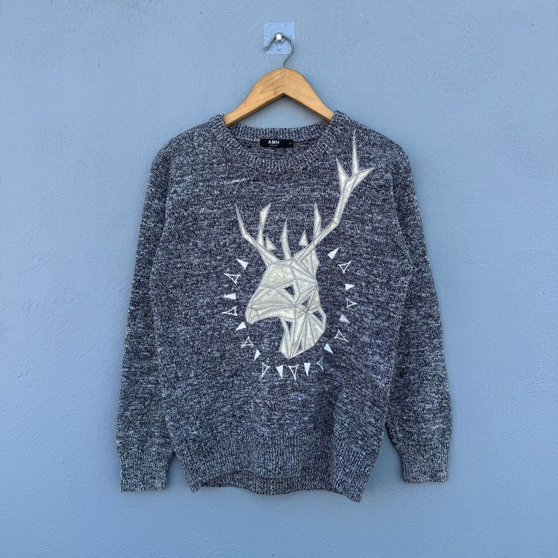 Gray Deer Graphic Sweater
