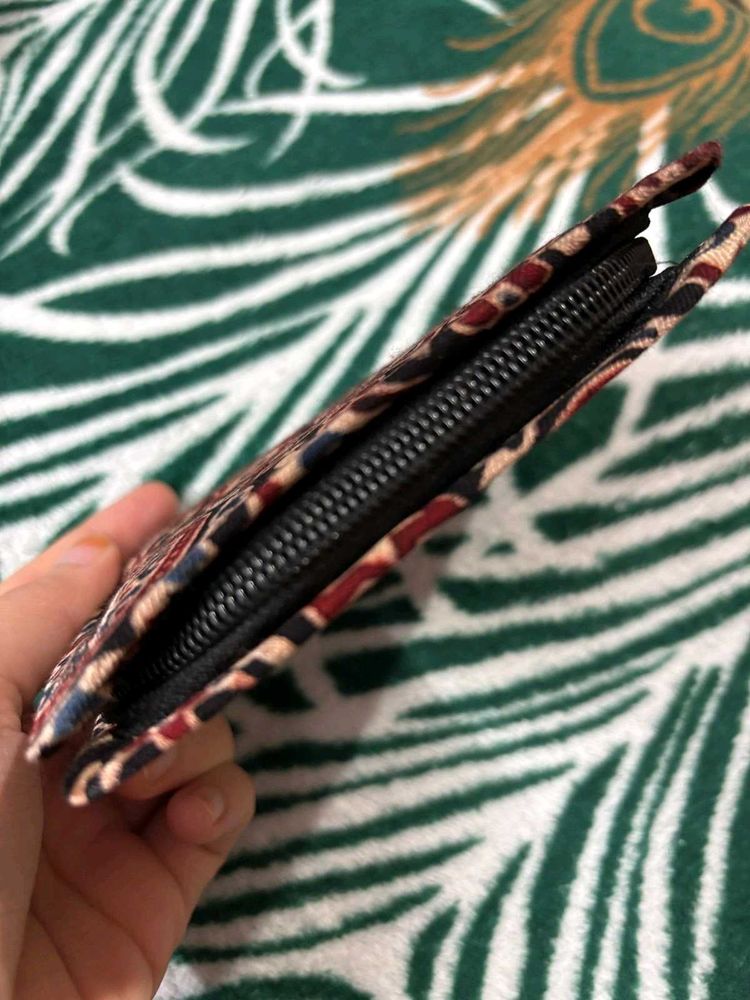 Mushru silk coin wallet