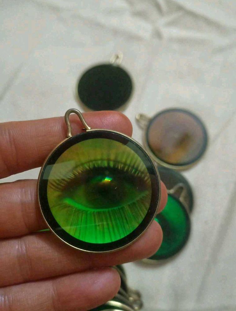 Eye Pendant 🌶️  Unique Design