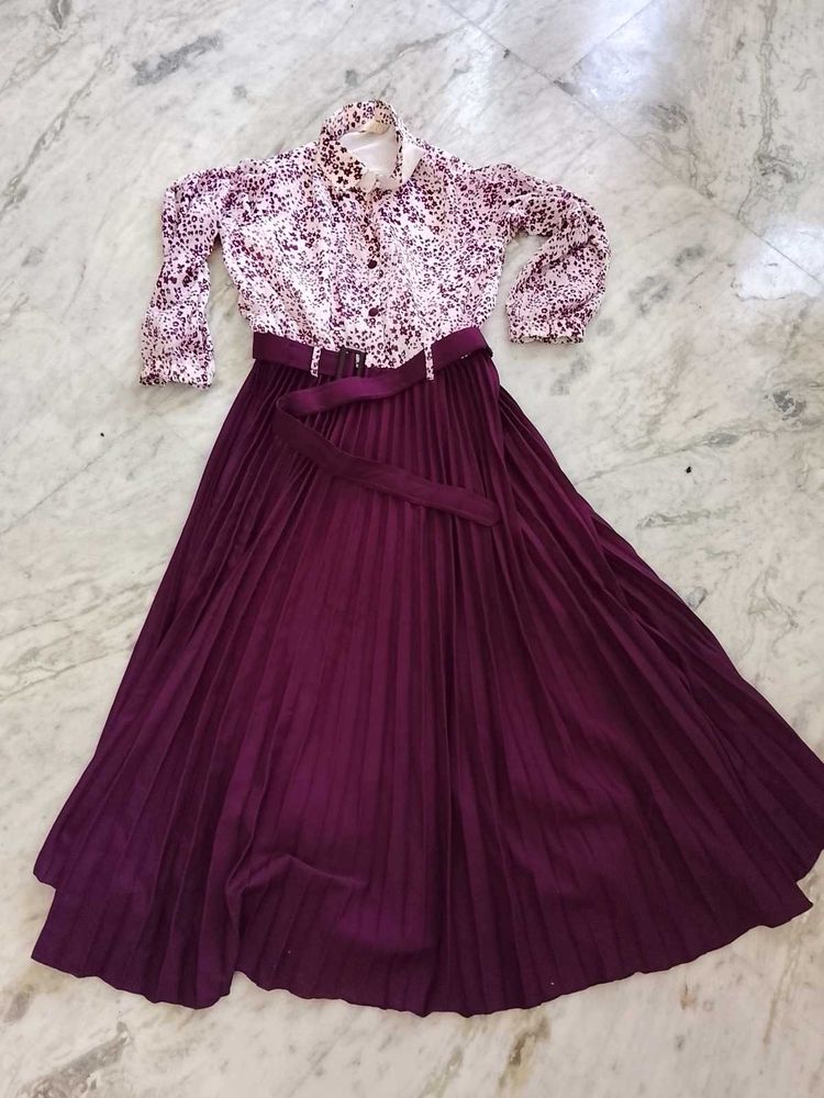 Floral Print Pleated Dress