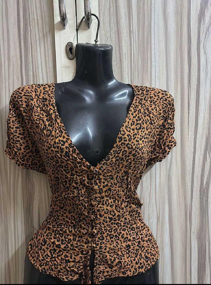 Leopard Print V-Neck Top