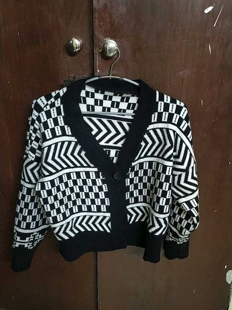 Urbanic Sweater