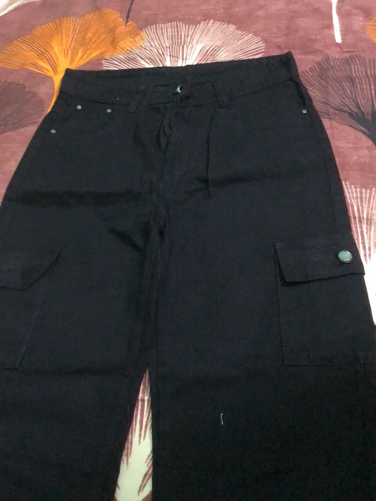 New Cargo Pant With T-shirt ..