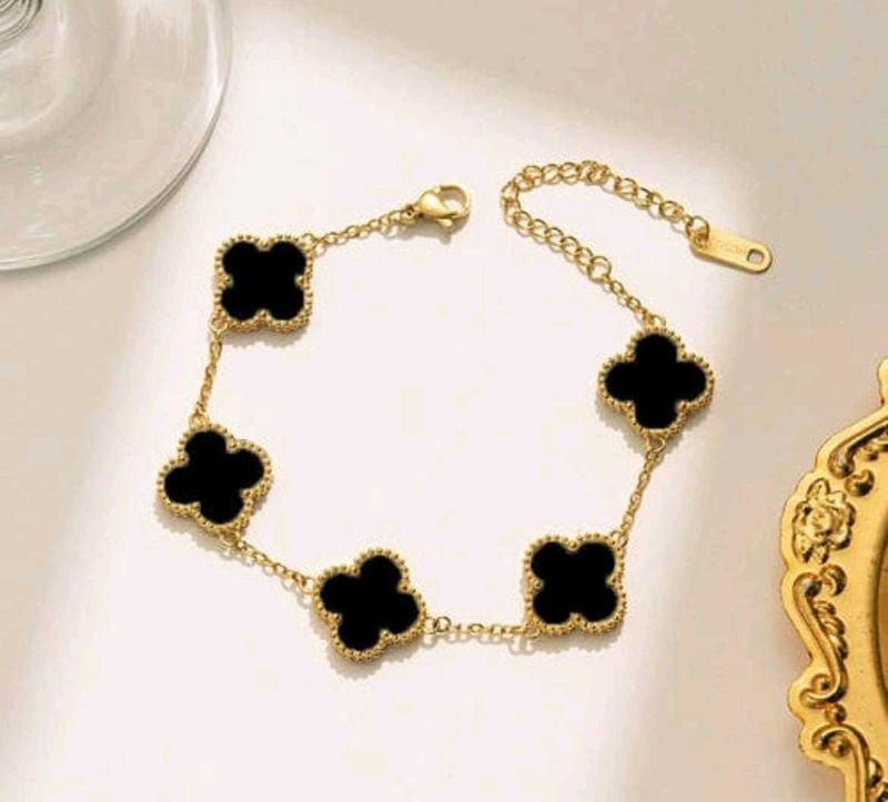 Clover Chain Bracelet
