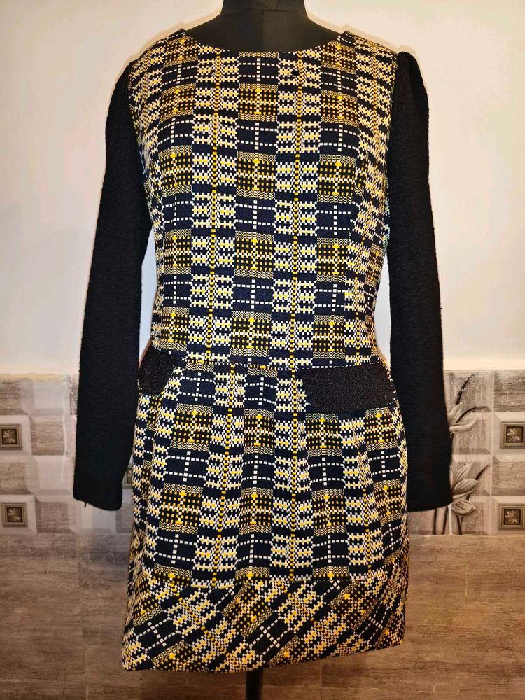 🎁Buy 1, Get 1 Free🎁Plaid Shift Dress Size M/ L