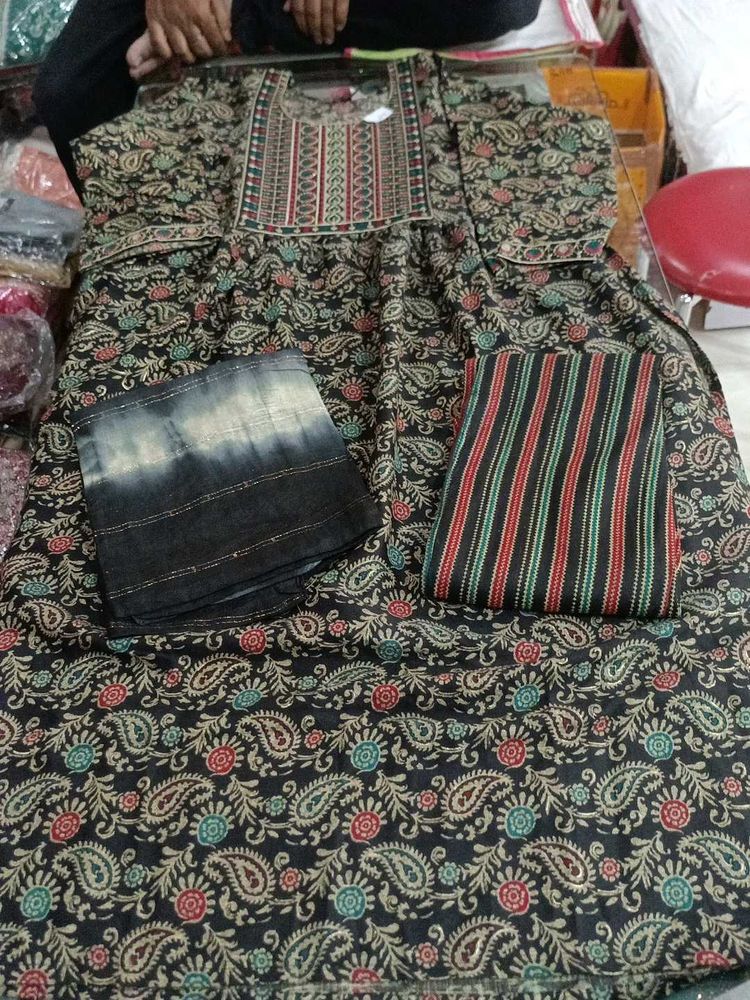 Paisley Kurta Set