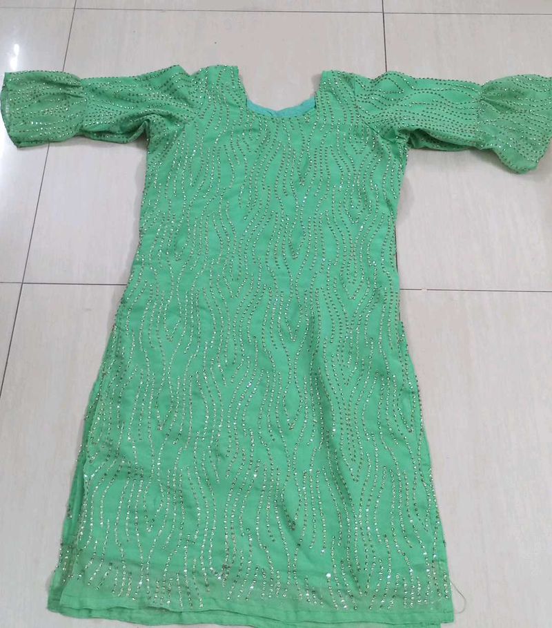 Green Aari Work Straight Cut Kurti