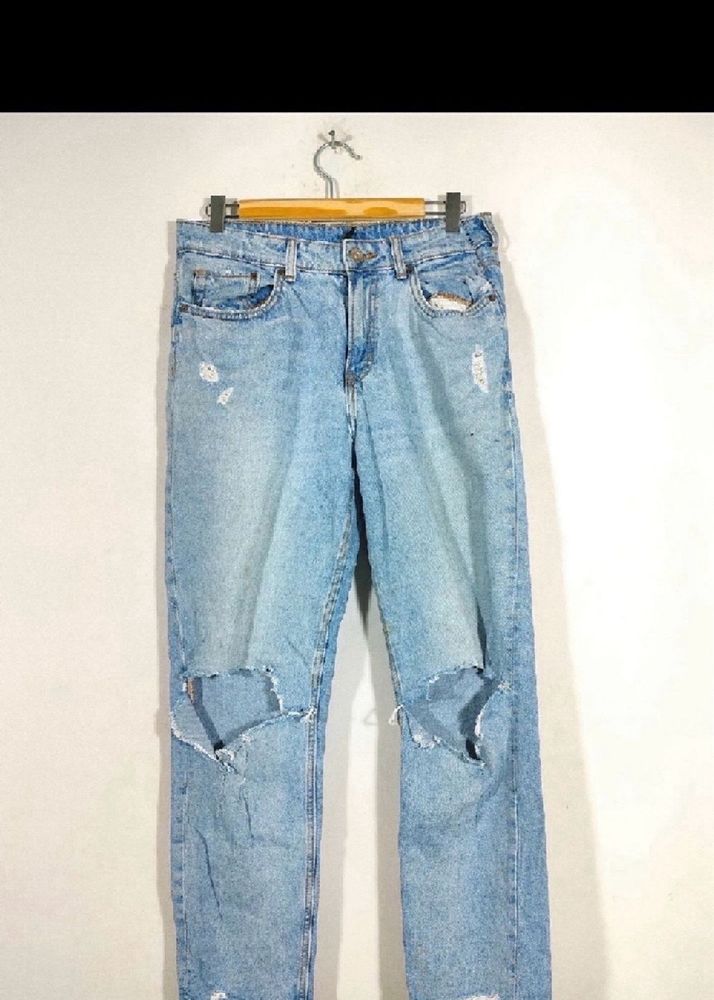 H&amp;M BRANDED RIPPED JEANS