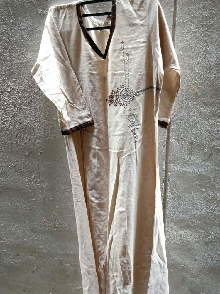 Beautiful Cream Coloured Kurta For Summers ✨