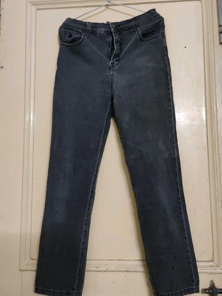 Classic Straight-Leg Jeans