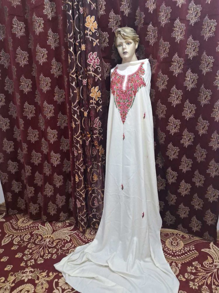 kashmiri Elegant Embroidered unstictched suit