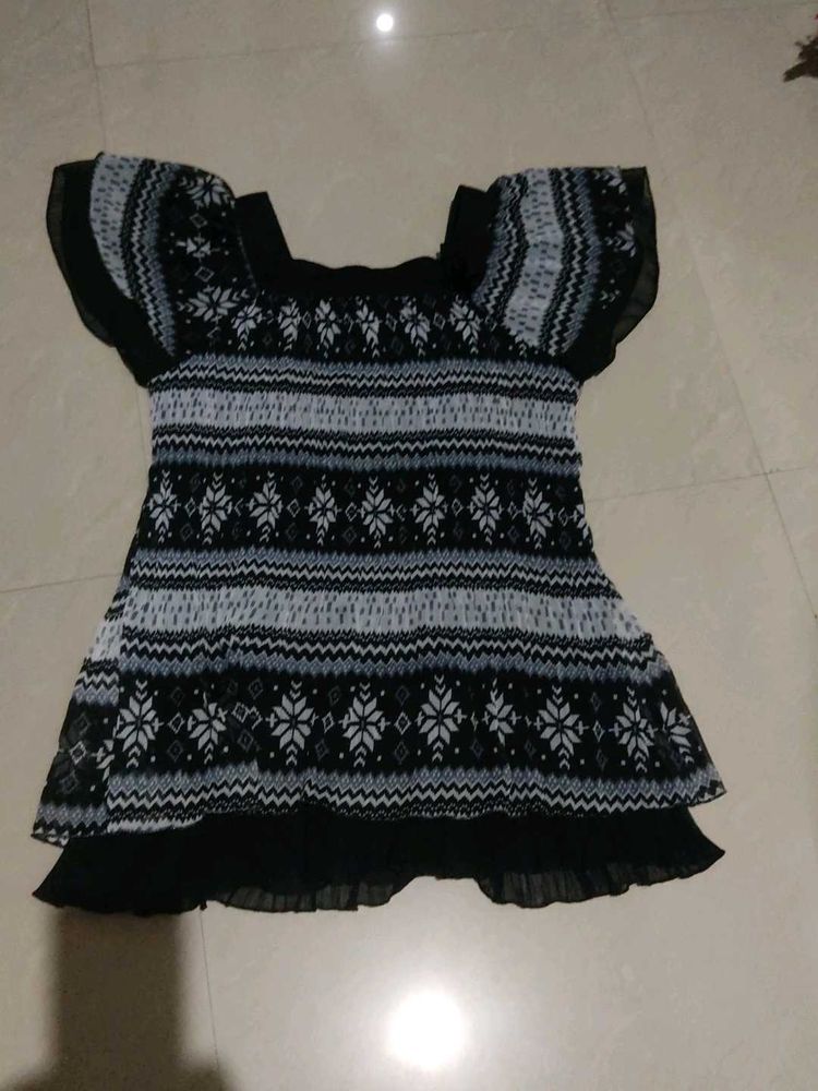 Stylish Patterned Top